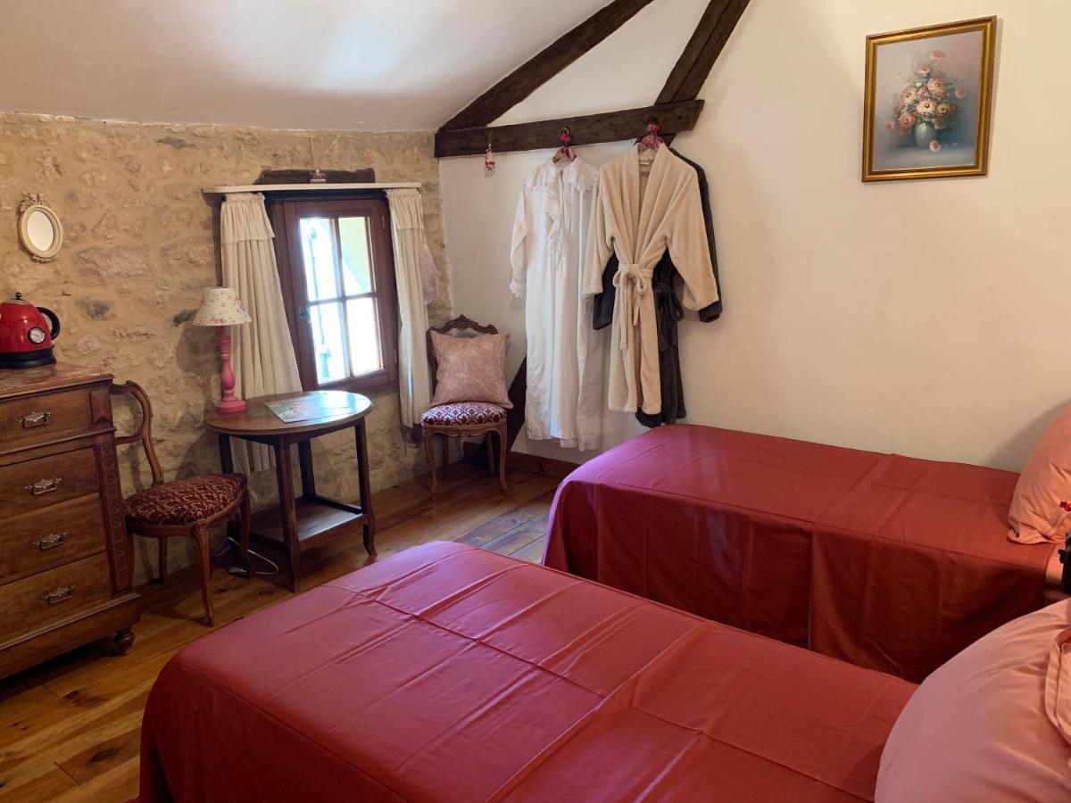 Hotel Ferme de Tayac Les Eyzies Exterior foto