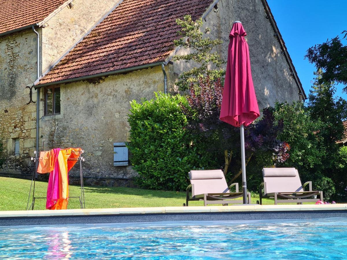 Hotel Ferme de Tayac Les Eyzies Exterior foto