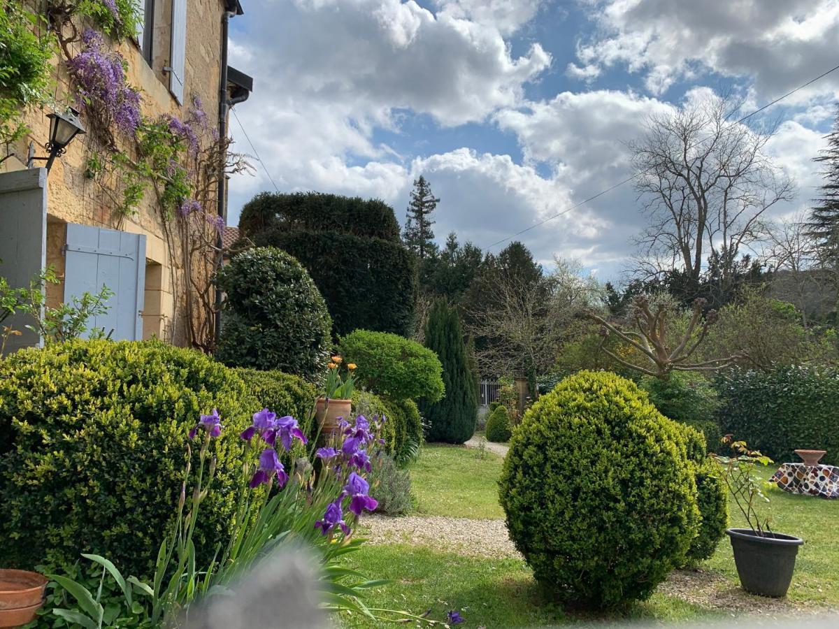 Hotel Ferme de Tayac Les Eyzies Exterior foto
