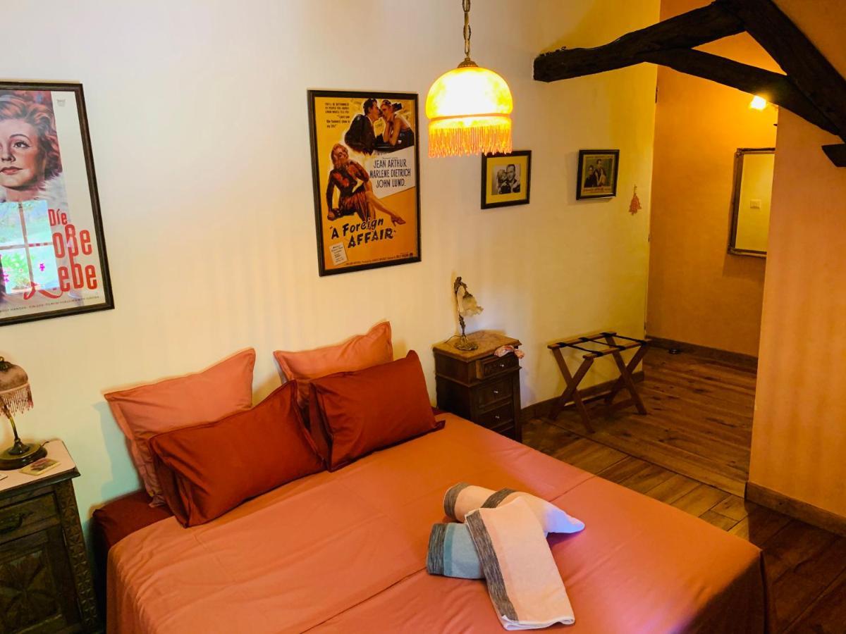 Hotel Ferme de Tayac Les Eyzies Exterior foto