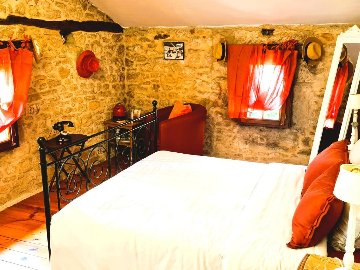 Hotel Ferme de Tayac Les Eyzies Exterior foto